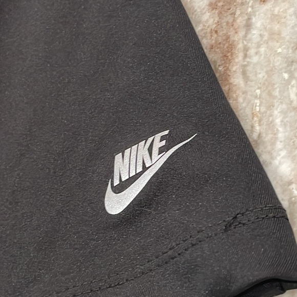 Nike Skirt - Picture 2 of 5